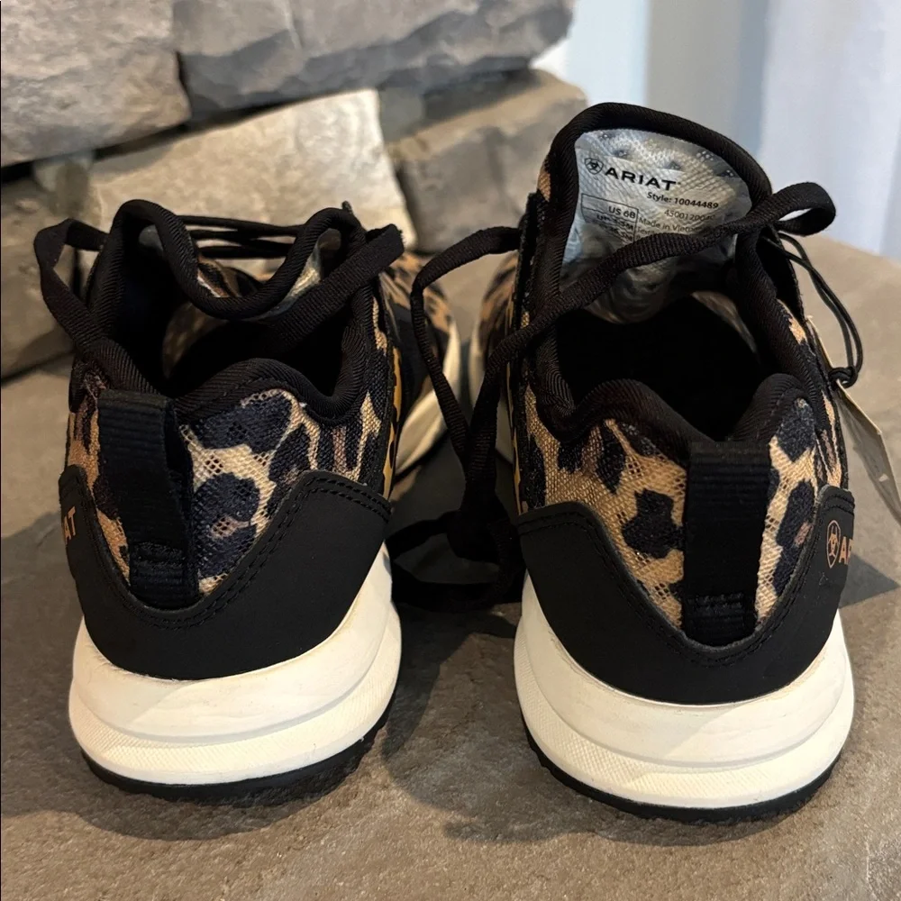 Ariat Fuse Leopard Print Lightweight EVA midsole,rubber outsole,mesh upper - Picture 4 of 11